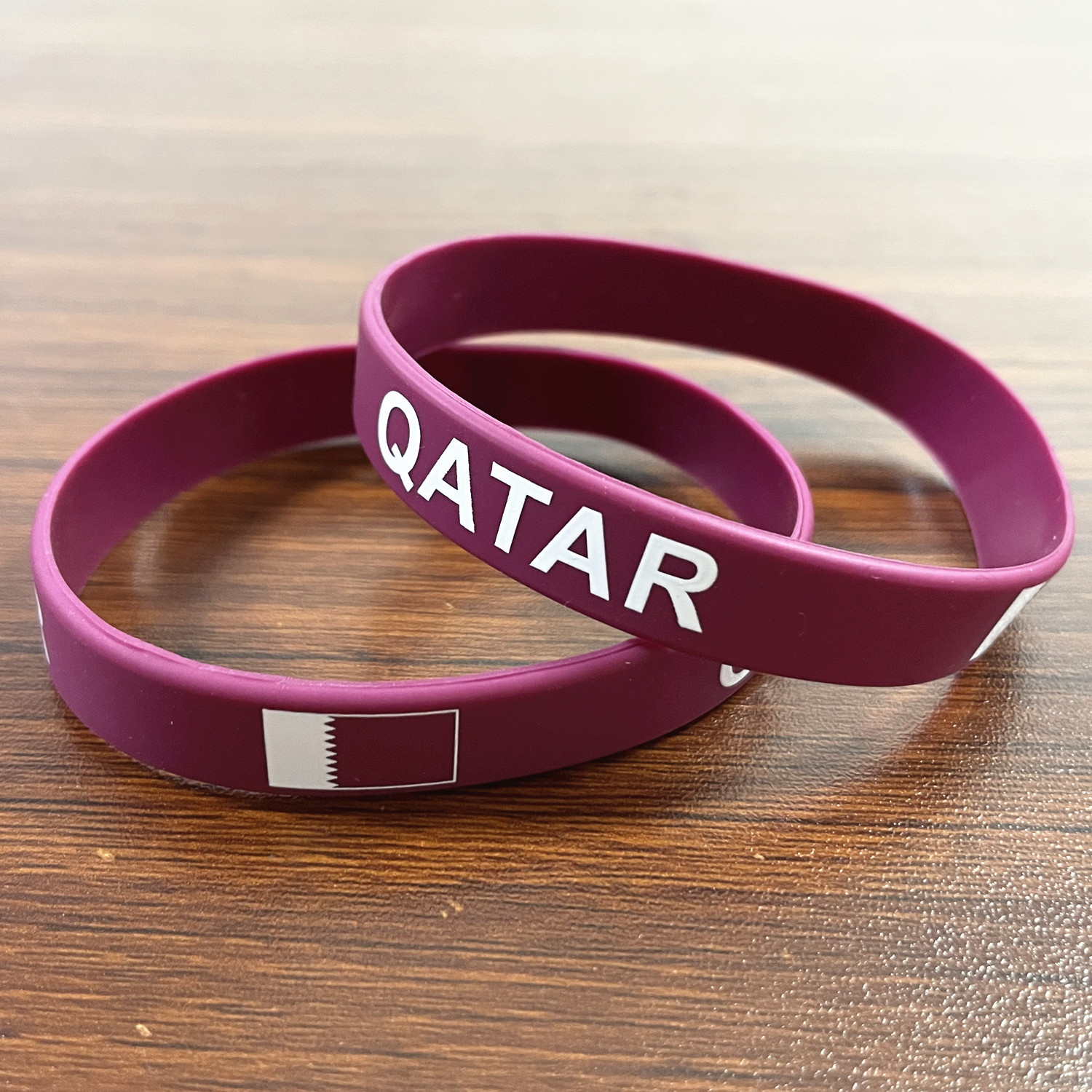 2pcs Qatar Flag Silicone Brace - огляд і ціна Men Accessories Qatar