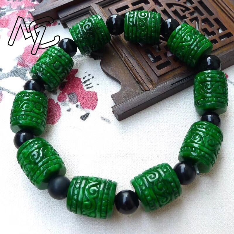 Natural A Green Jade Carving M - огляд і ціна Men Accessories Jewellery